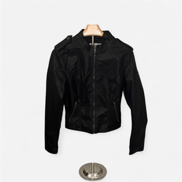 NWT Women's Black Pleather Jacket
SM + LG Available - Picture 6 of 8